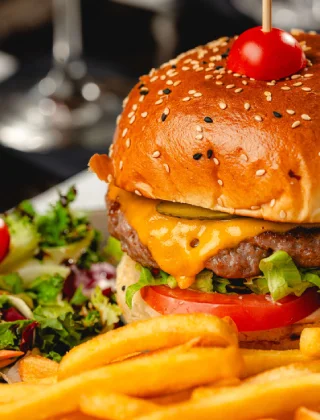 Menu Theatrum Cheeseburger