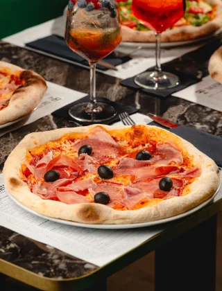 Pizza Prosciutto Menu Theatrum